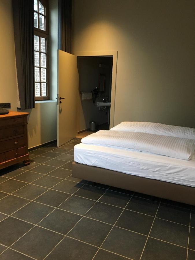 Orshof Hotel Opglabbeek Bagian luar foto