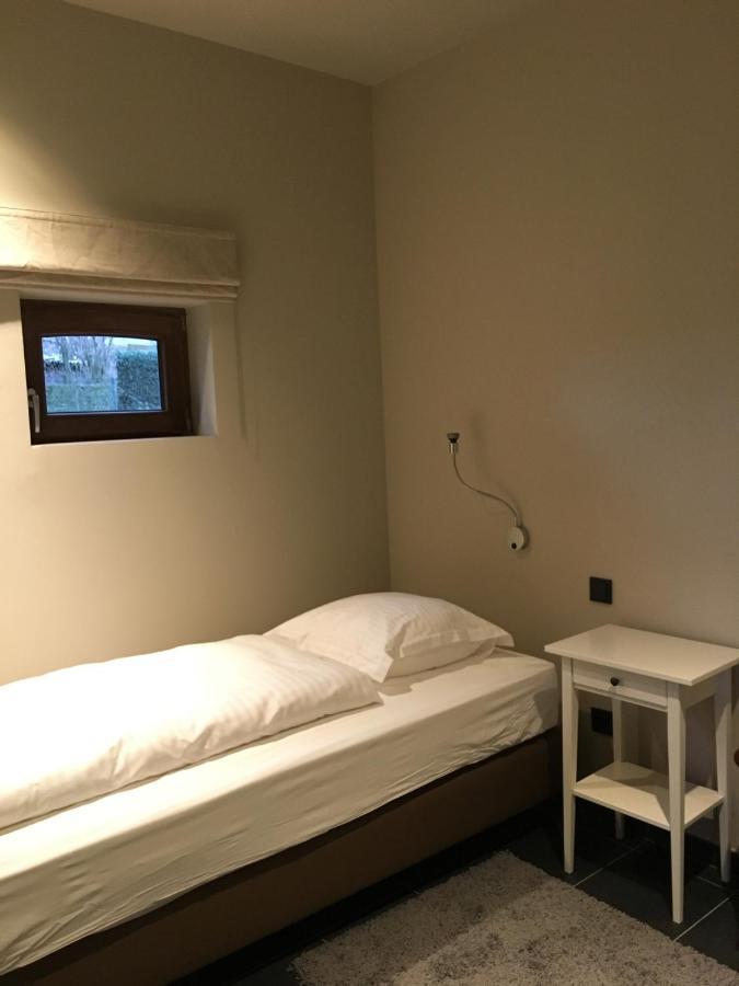 Orshof Hotel Opglabbeek Bagian luar foto