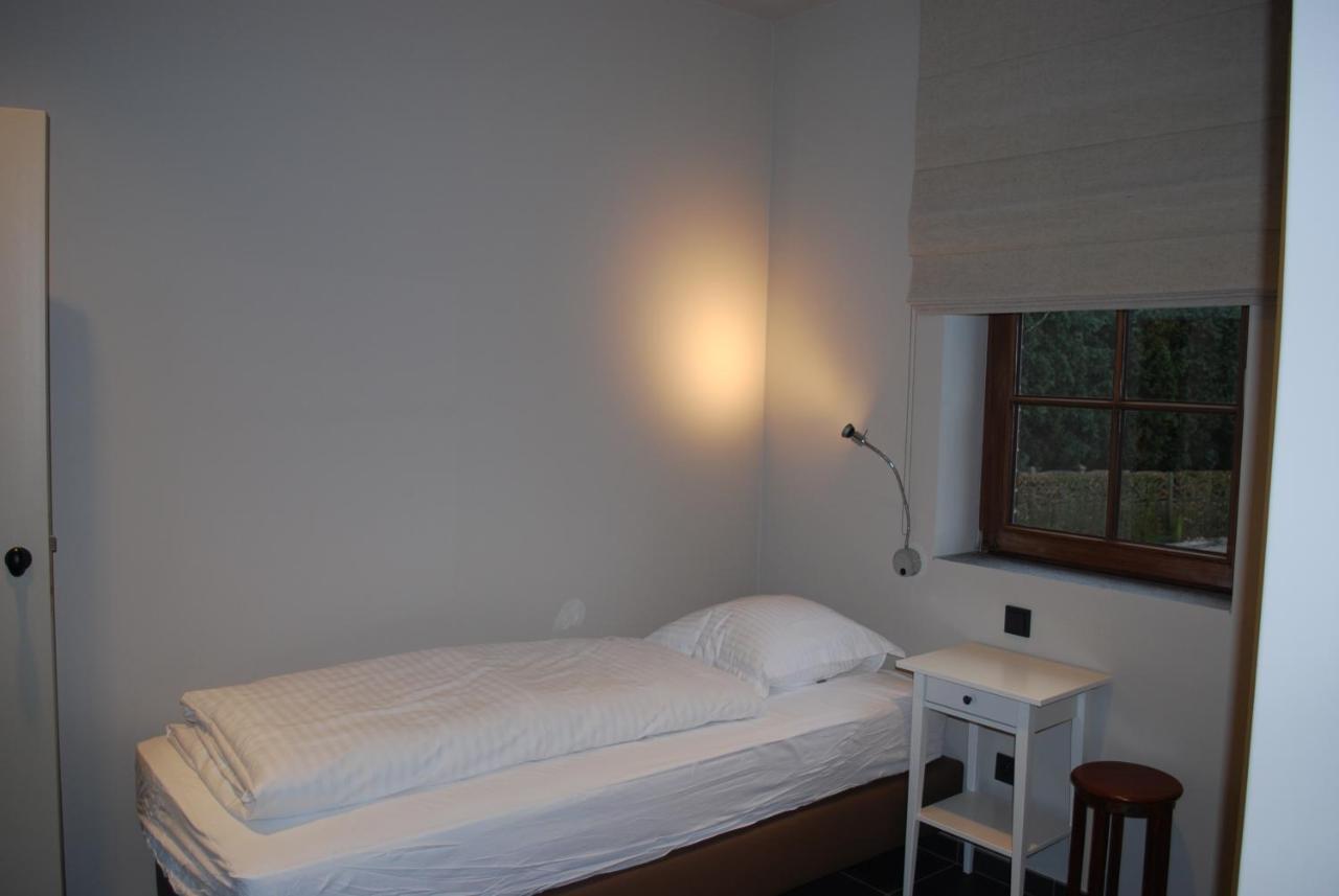 Orshof Hotel Opglabbeek Bagian luar foto