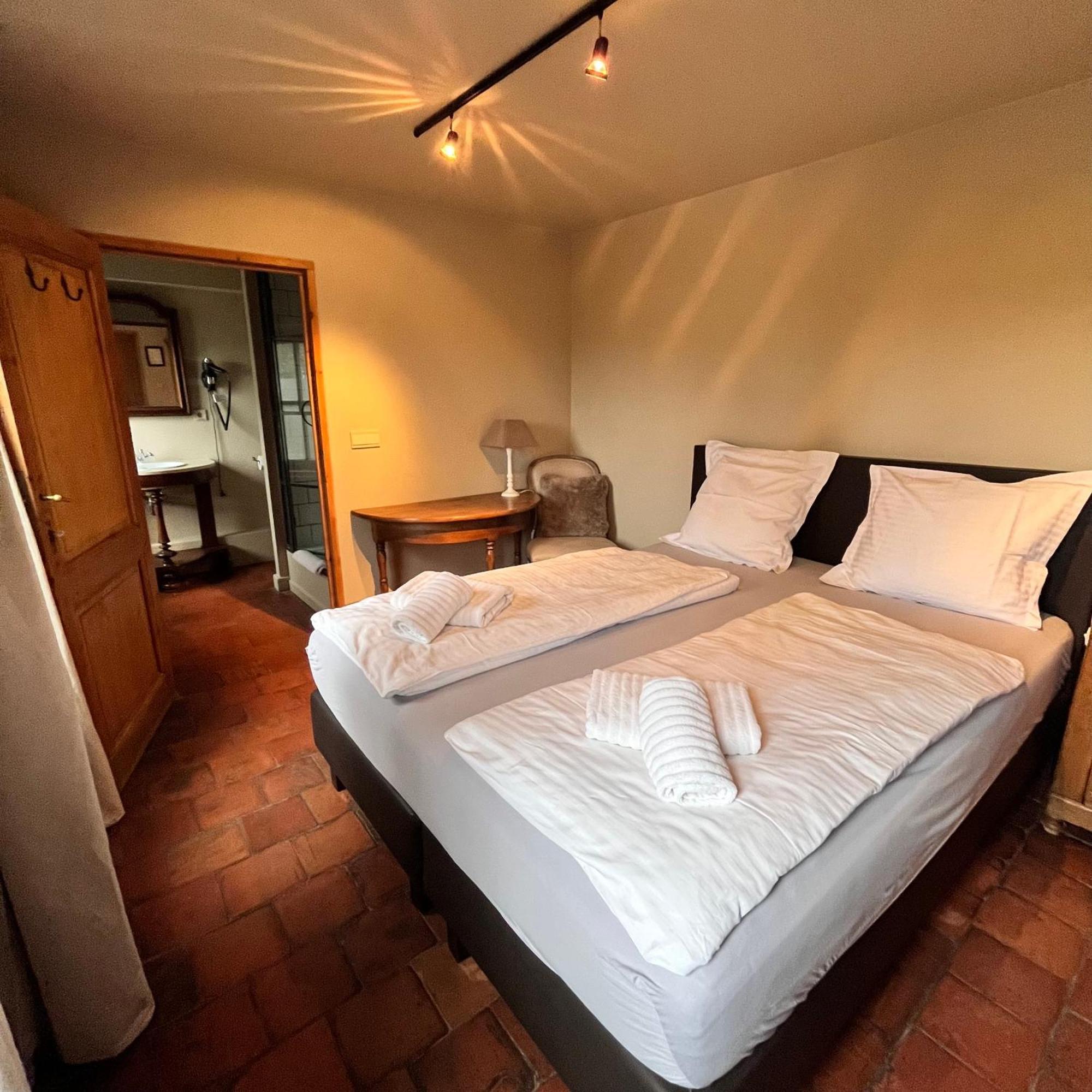 Orshof Hotel Opglabbeek Bagian luar foto