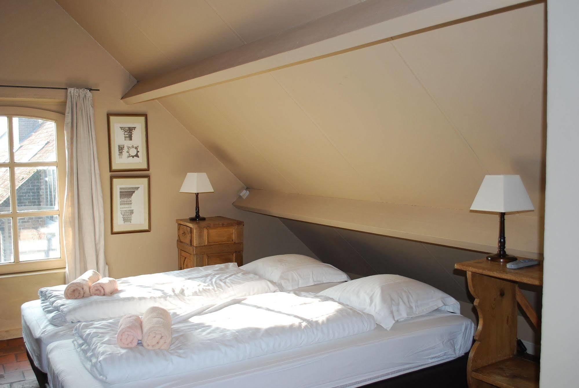 Orshof Hotel Opglabbeek Bagian luar foto